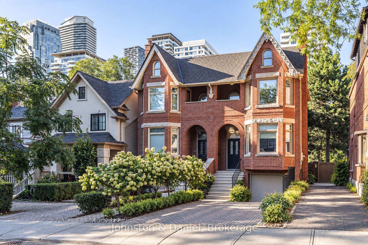 152 Hillsdale Avenue E, Toronto, ON, M4S 1T5