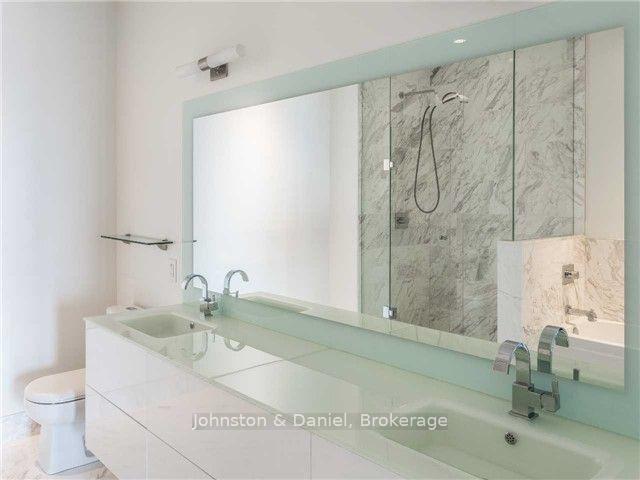 5 pc master bath- 2 sinks