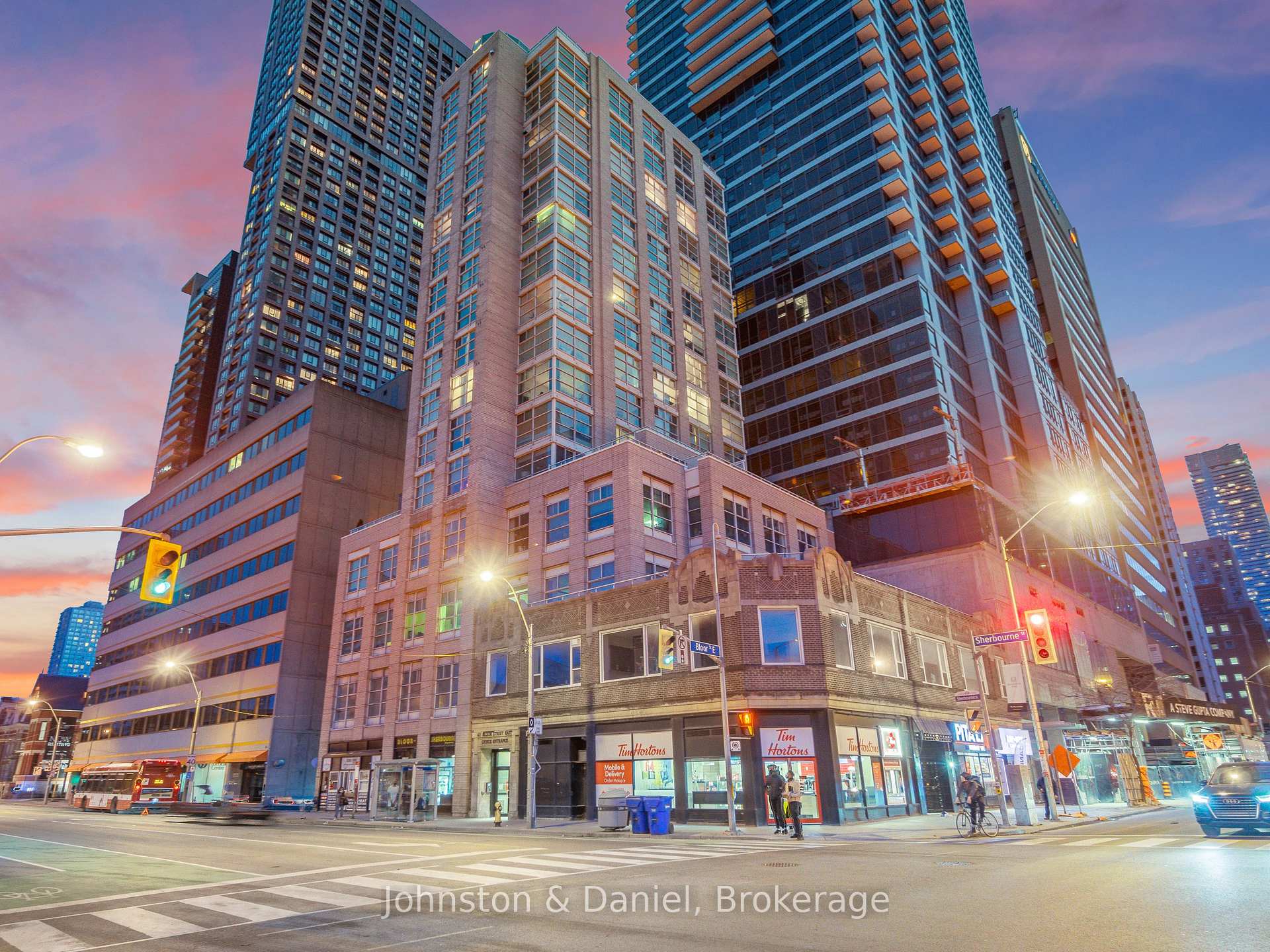 409 Bloor Street E #PH1, Toronto, ON, M4W 1H7
