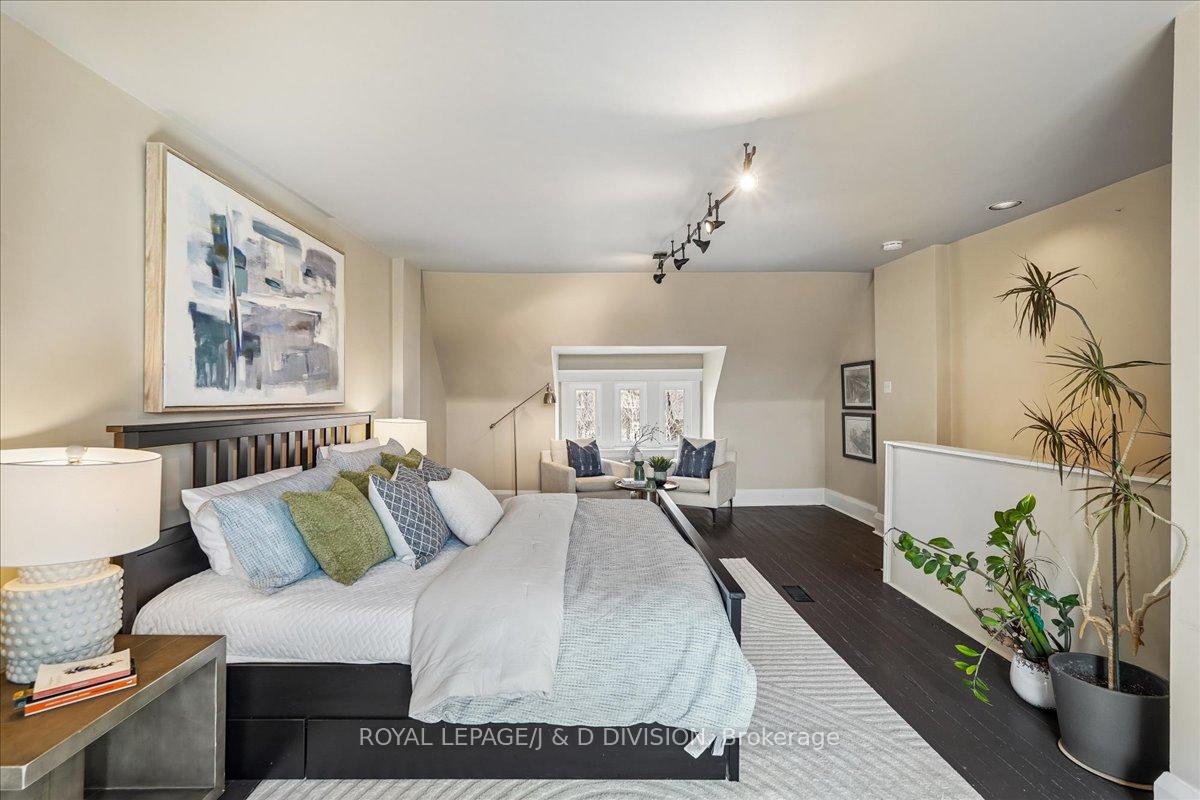 Large primary bedroom with sitting area