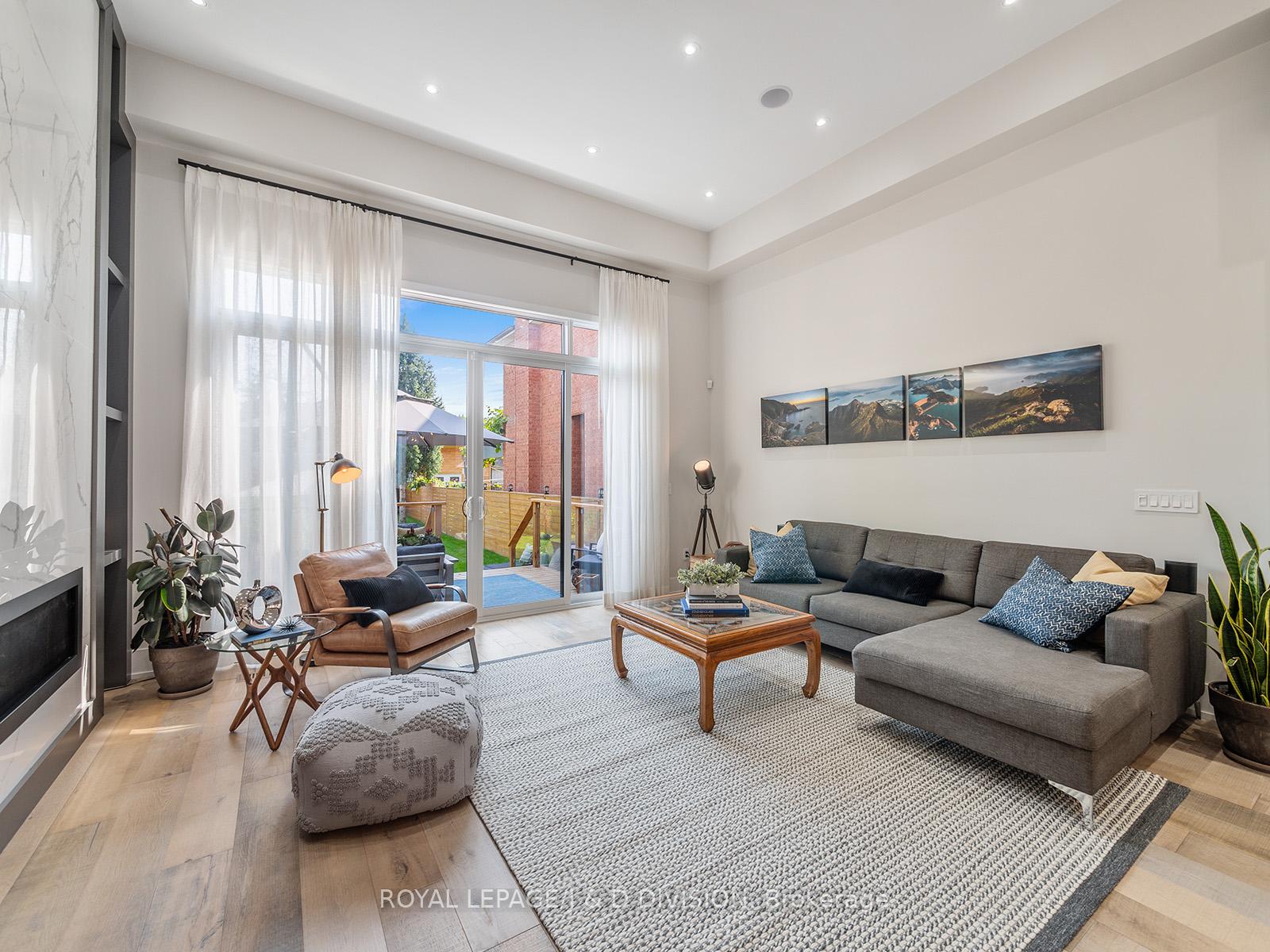 Walk-out to Back Yard