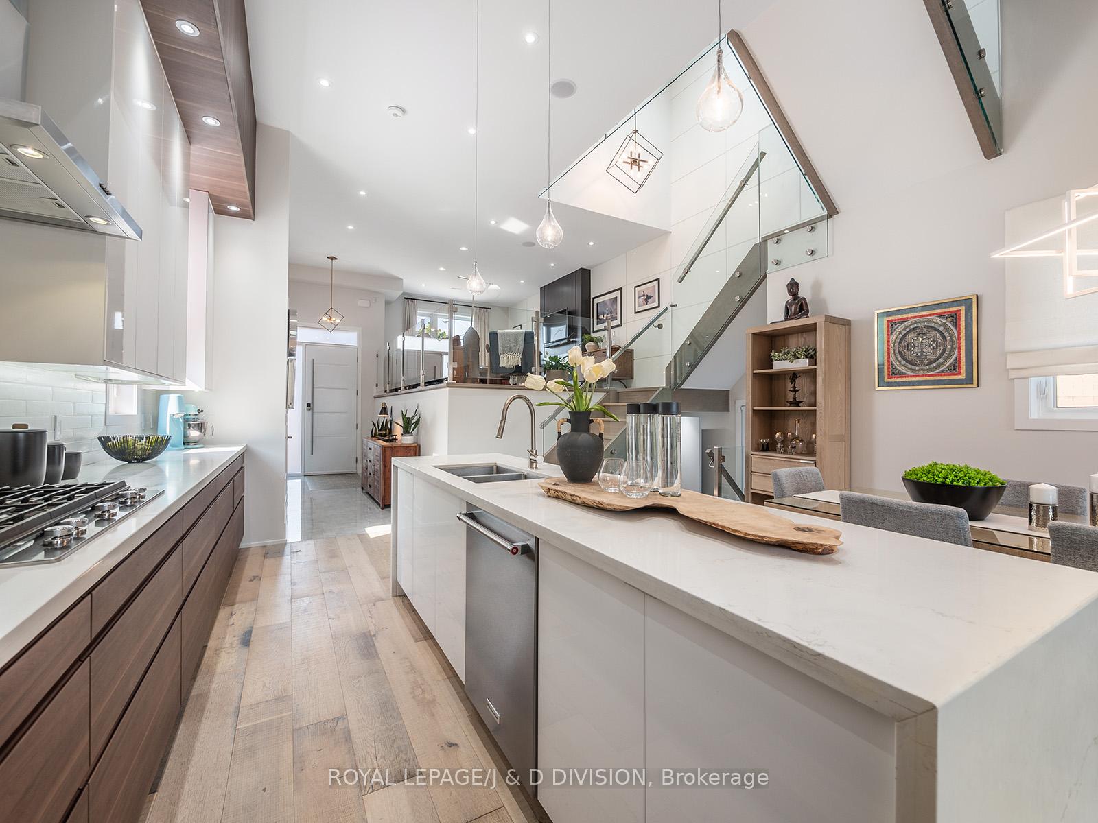 Dishwasher in Island