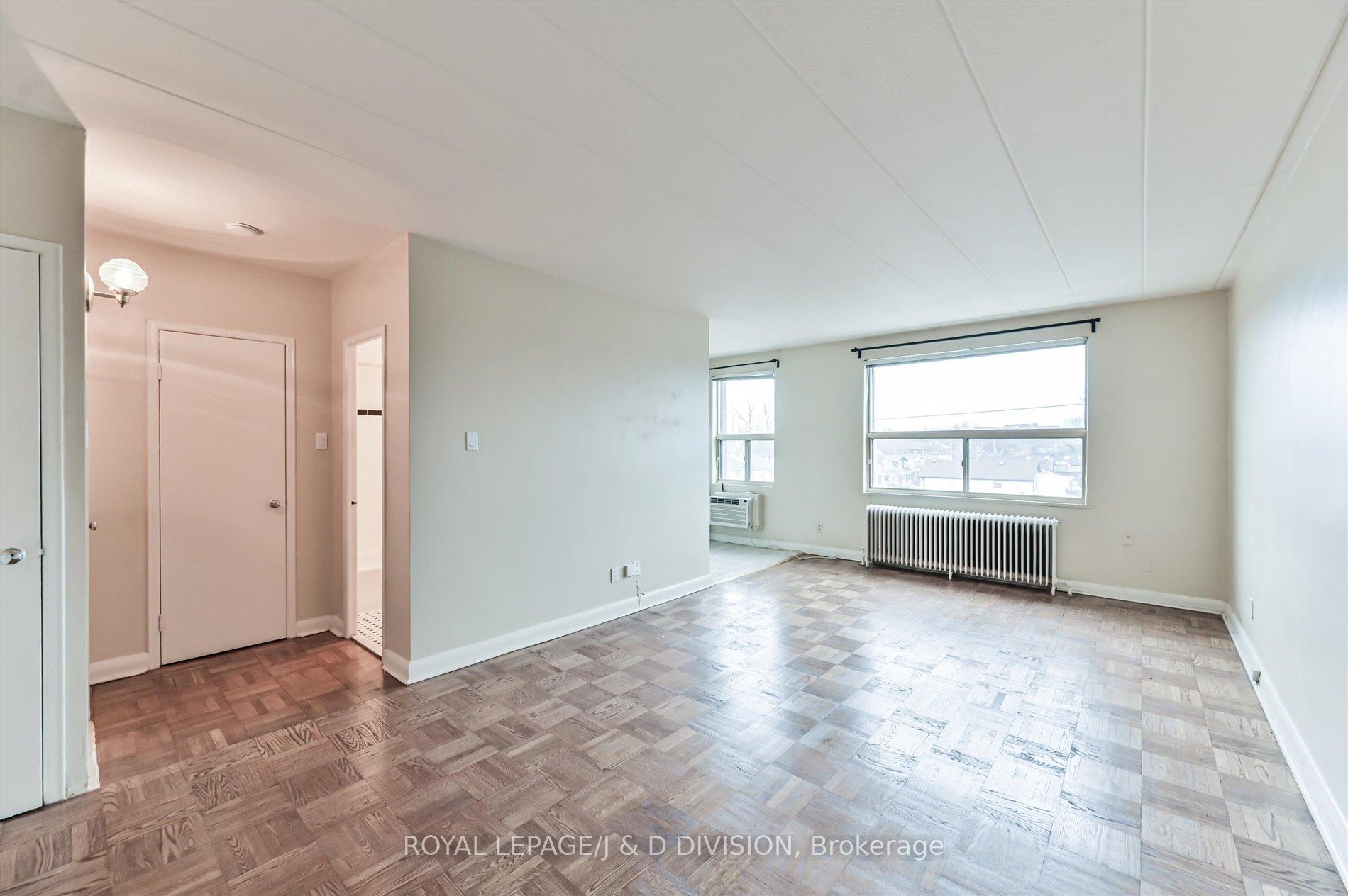 325 Sammon Avenue #105, Toronto, ON, M4J 2A1