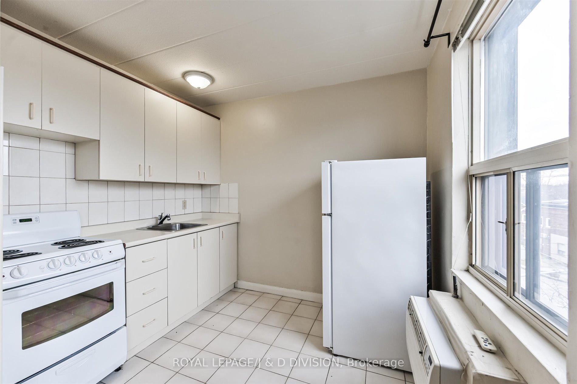Kitchen (note: appliances have been upgraded)