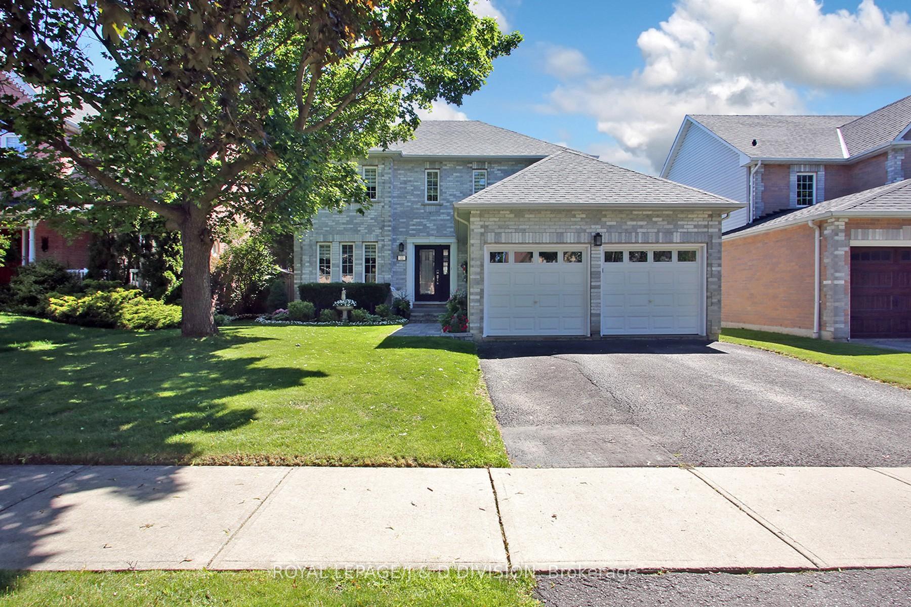 22 Lahaye Drive, Whitby, ON, L1P 1L5