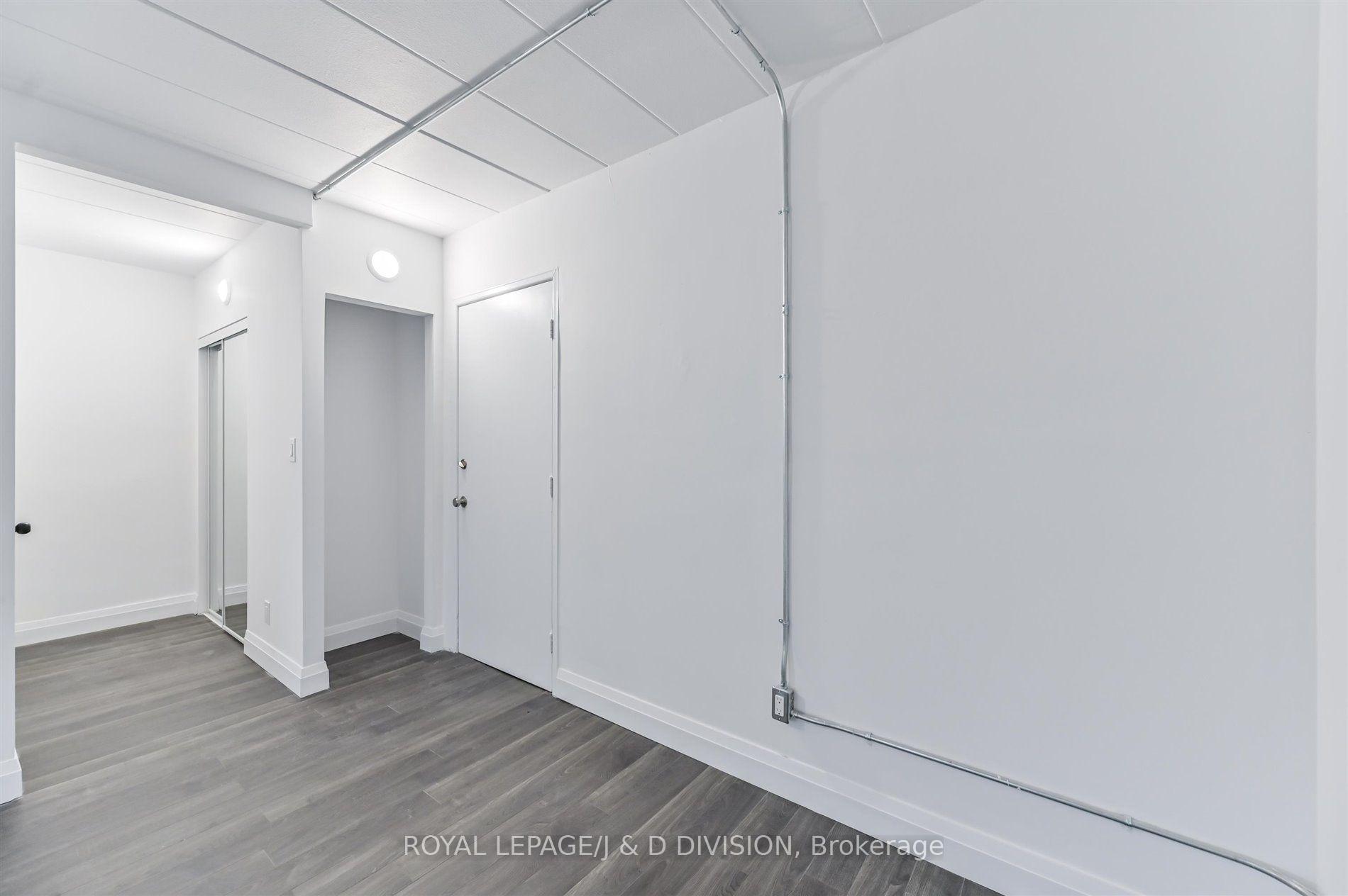Entrance and Coat Closet