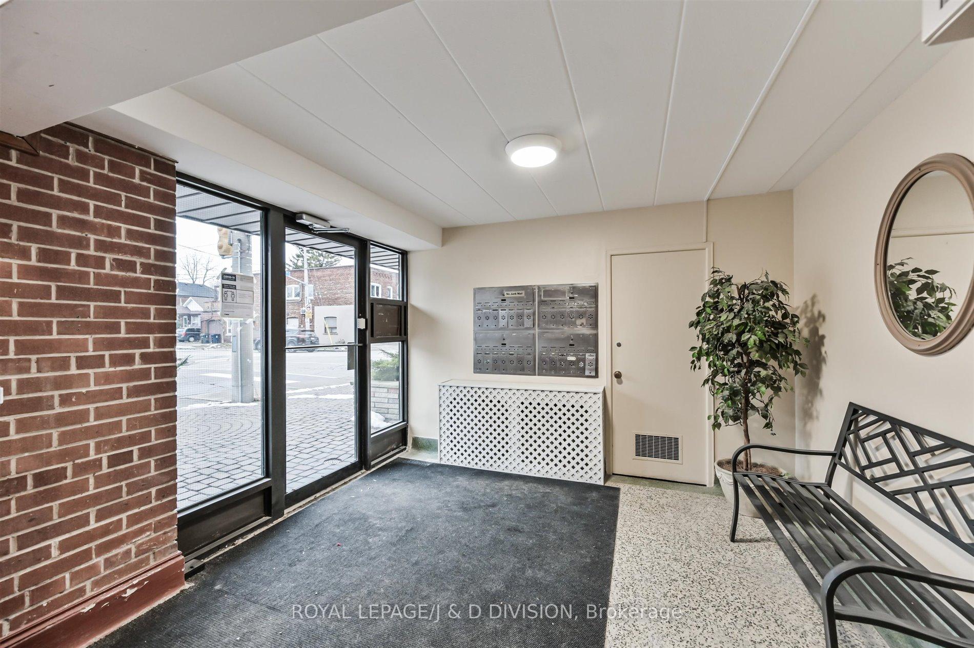 Lobby / Mail room