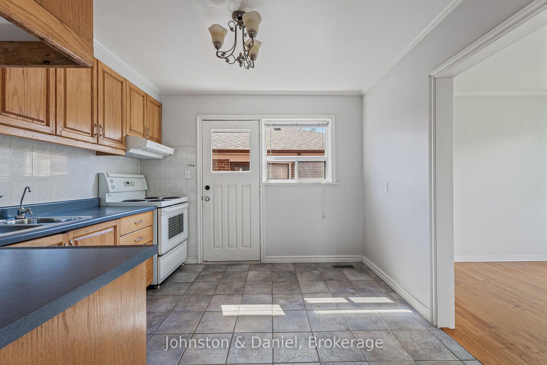 Space for a breakfast table