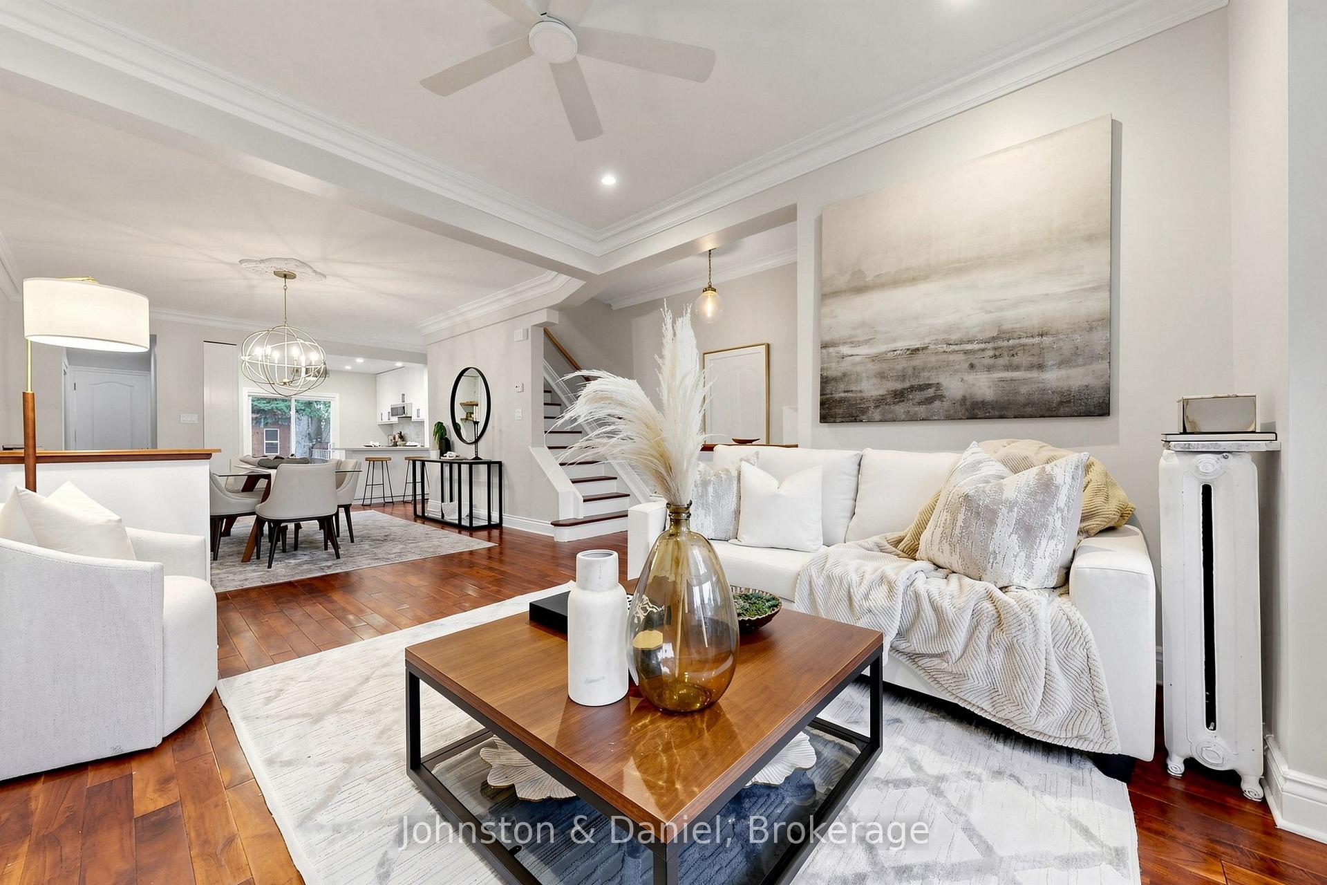 11 Ashland Avenue, Toronto, ON, M4L 1J9