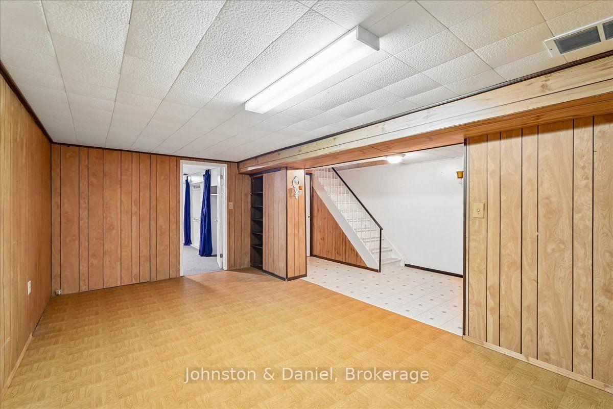 Access to 4th bedroom