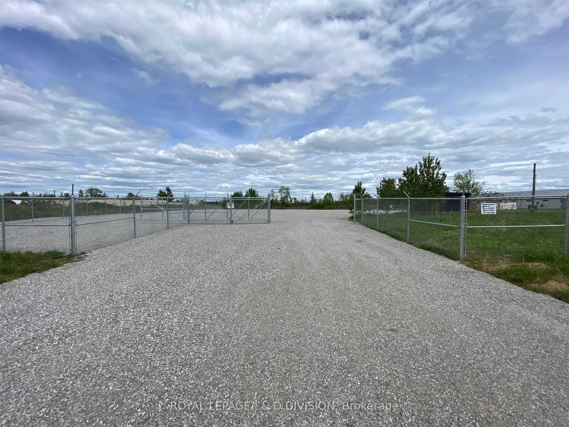 15 Forest Plain Road, Oro-Medonte, ON, L3V 0R4