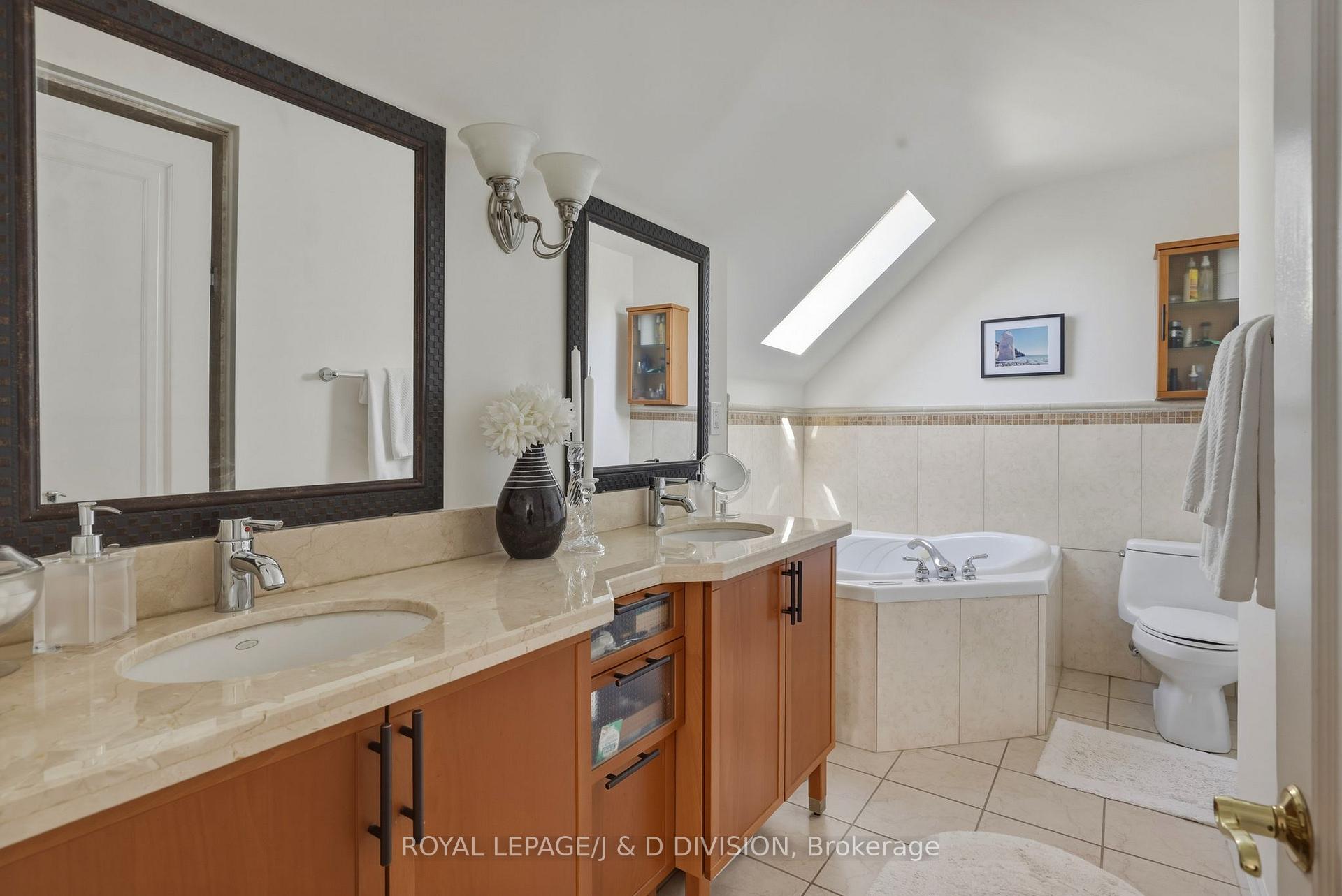 5 Pc Primary Ensuite