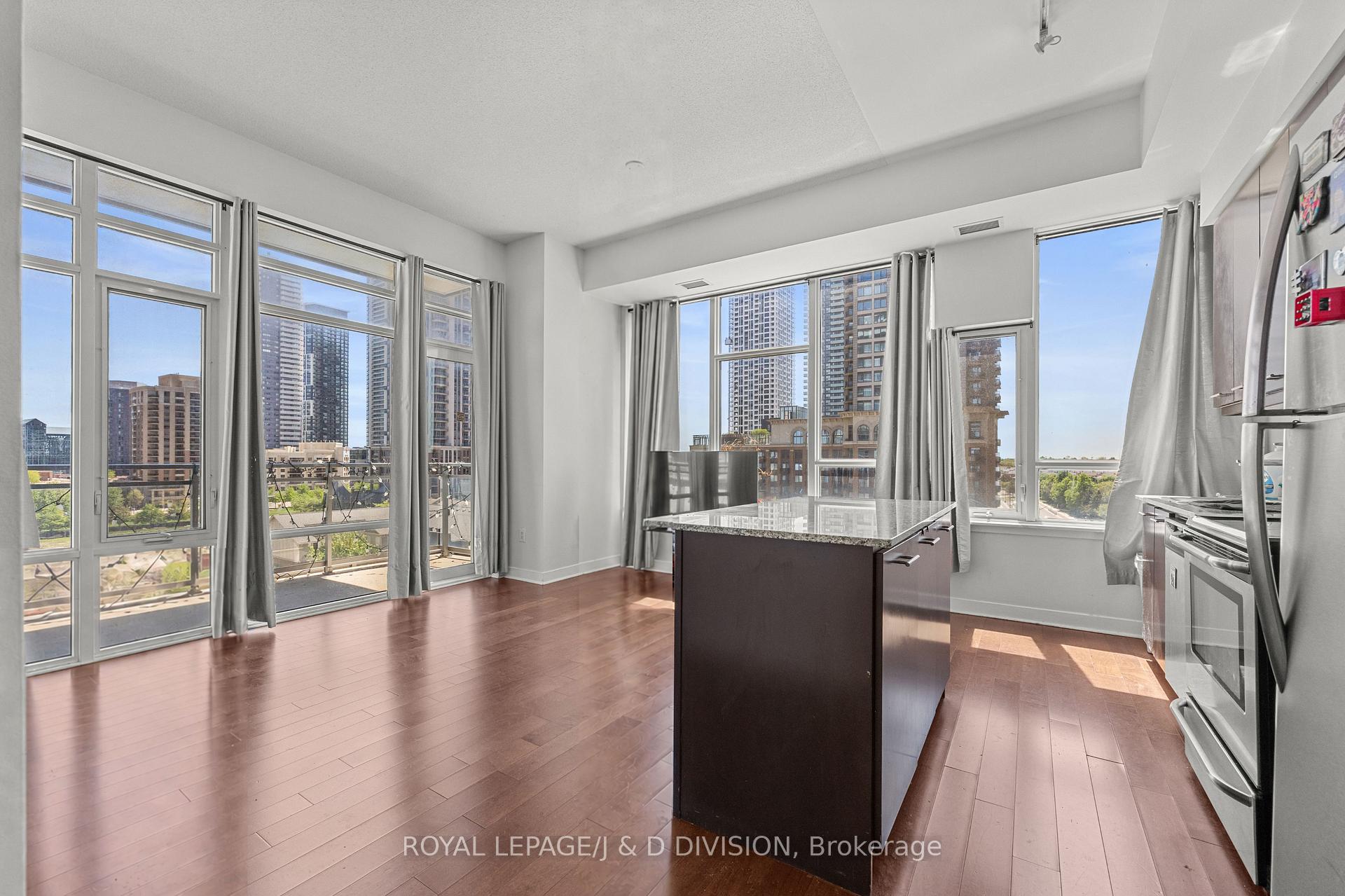 360 Square One Drive #604, Mississauga, ON, L5B 0G7