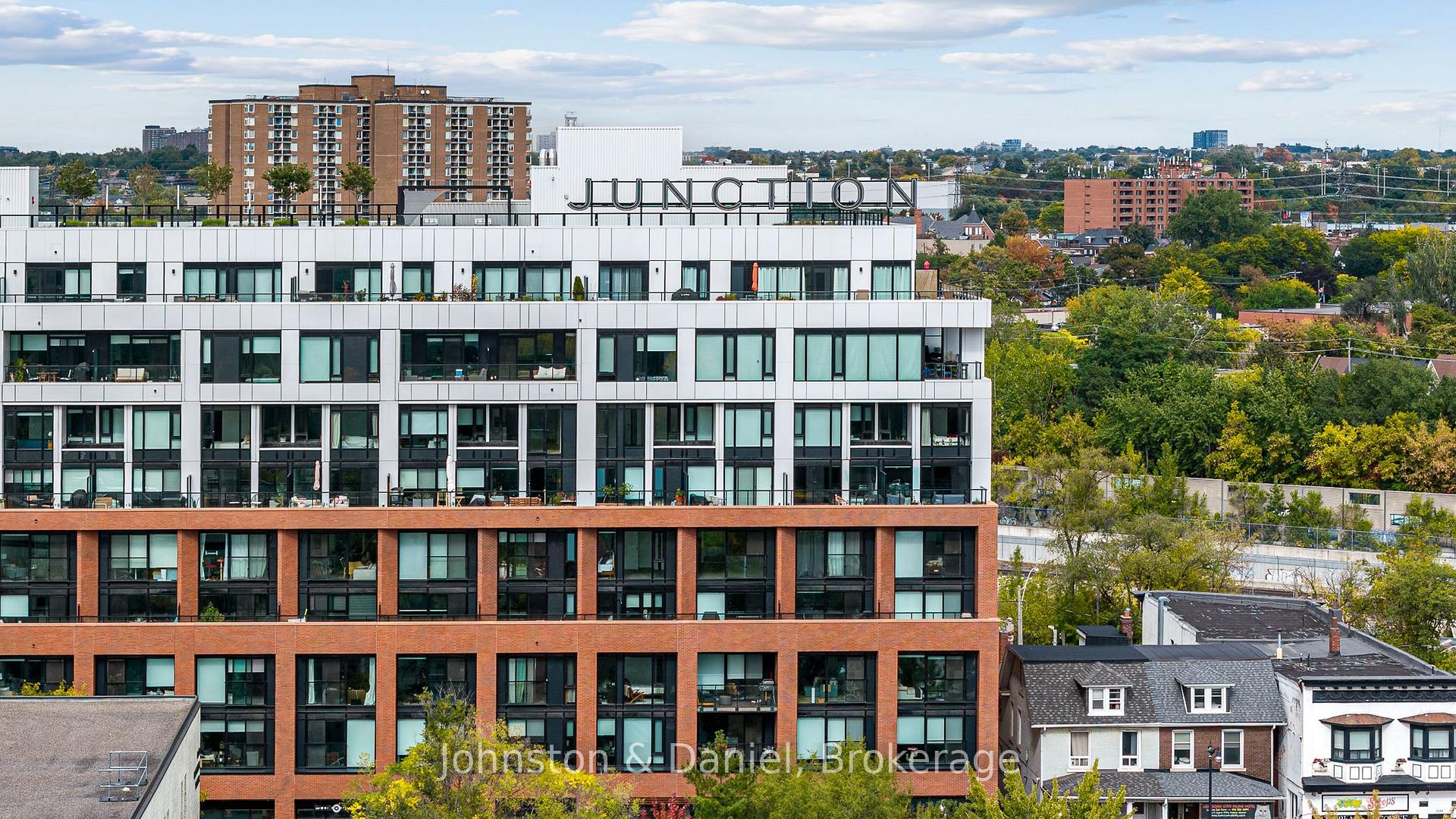 2720 Dundas Street W #618, Toronto, ON, M6P 0C3