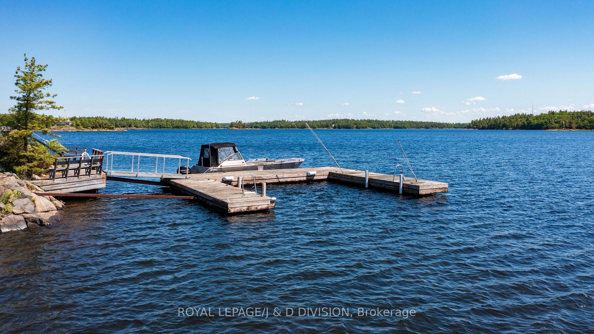 U Dock at back of island