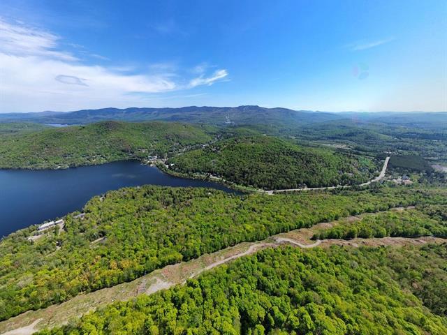Ch. du Lac-Mercier, Mont-Tremblant, J8E 1K4