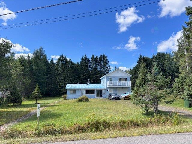 51, Ch. des Hirondelles, Lac-Supérieur, J0T1J0