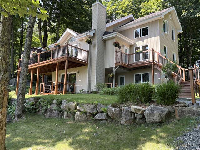 100, Ch. des Cimes, Saint-Sauveur, J0R 1R3