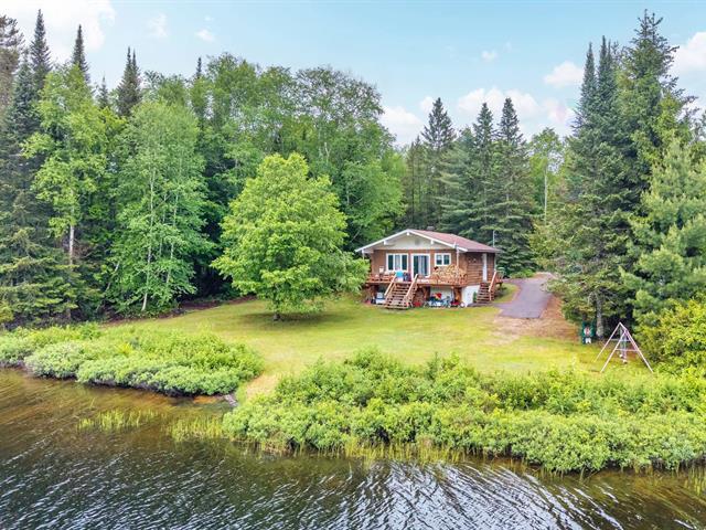 402, Ch. du Lac-du-Gros-Brochet, L'Ascension, J0T 1W0