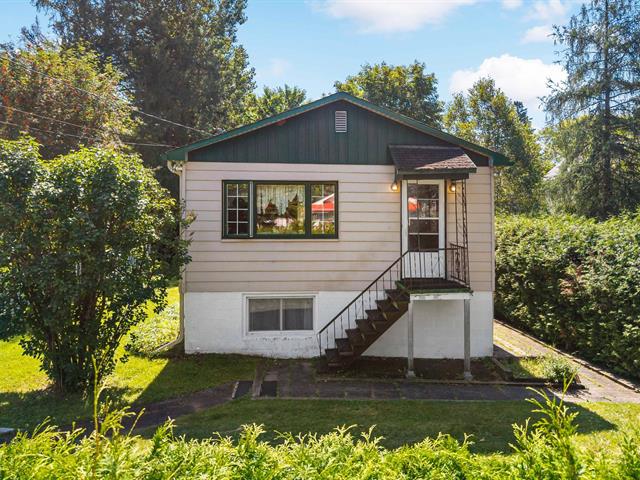 2386, Rue St-Charles, Val-David, J0T 2N0