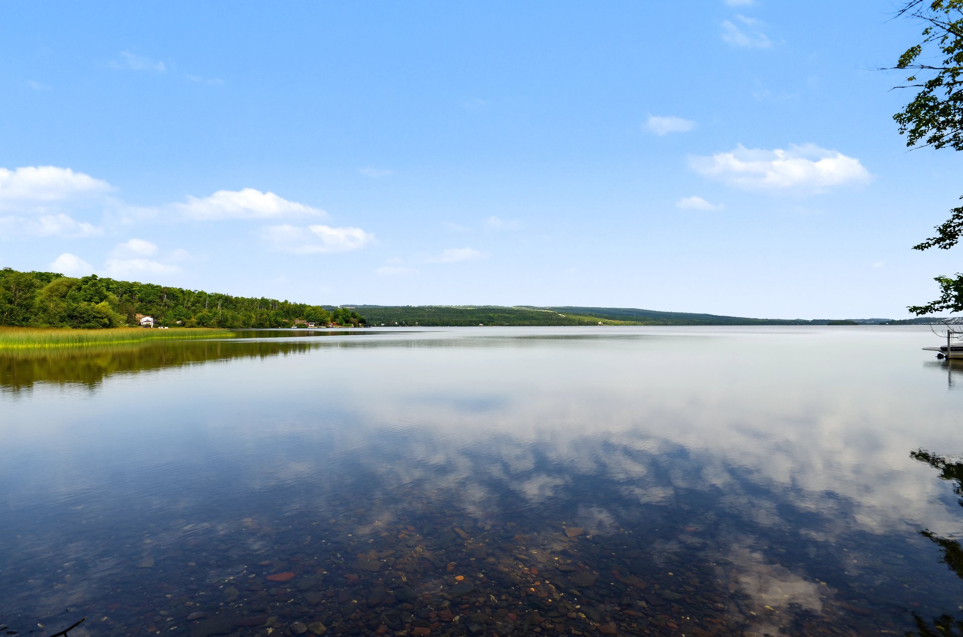 Vue sur l'eau