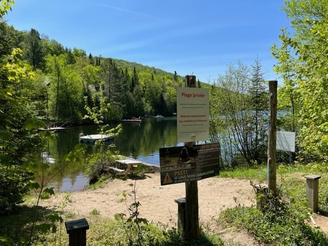 Accès au plan d'eau