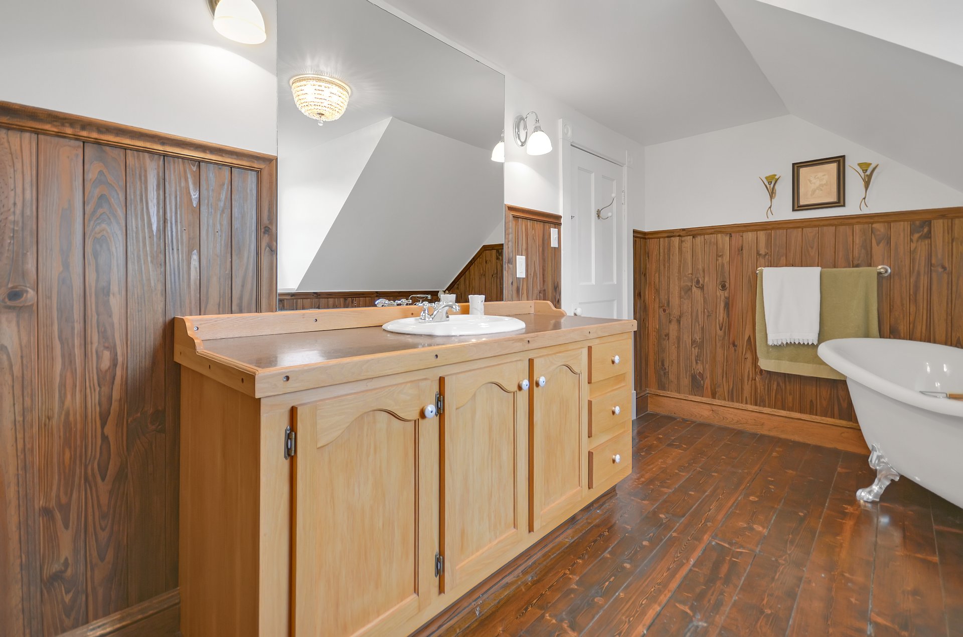 Ensuite bathroom