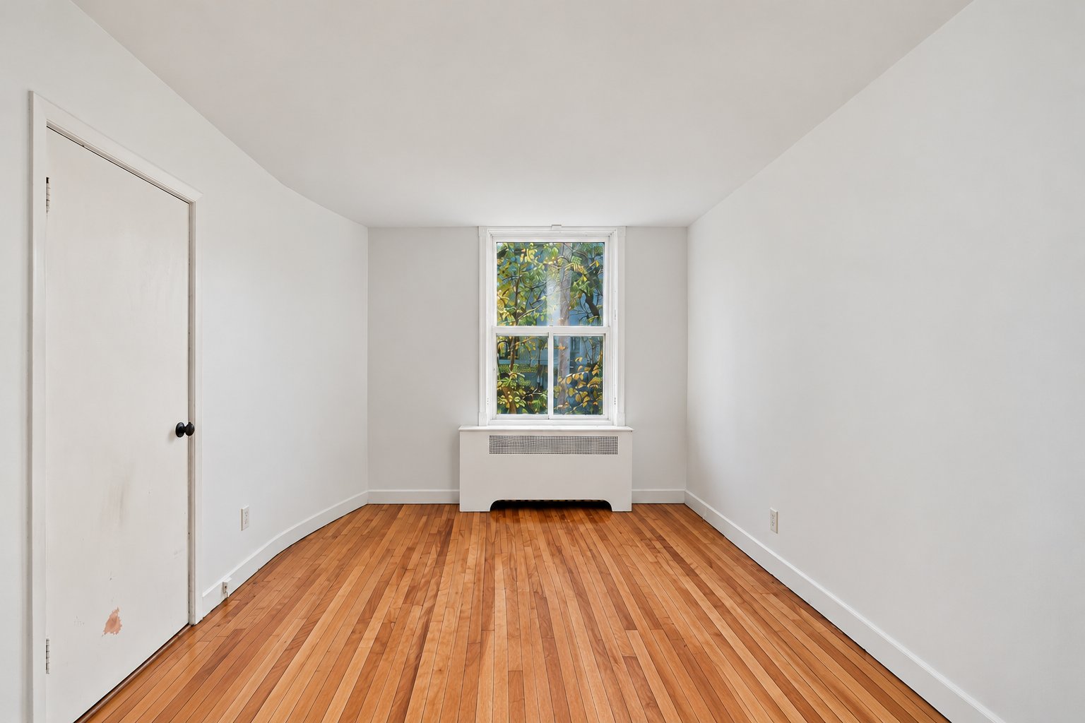 6579 (RDC) : chambre avec placard