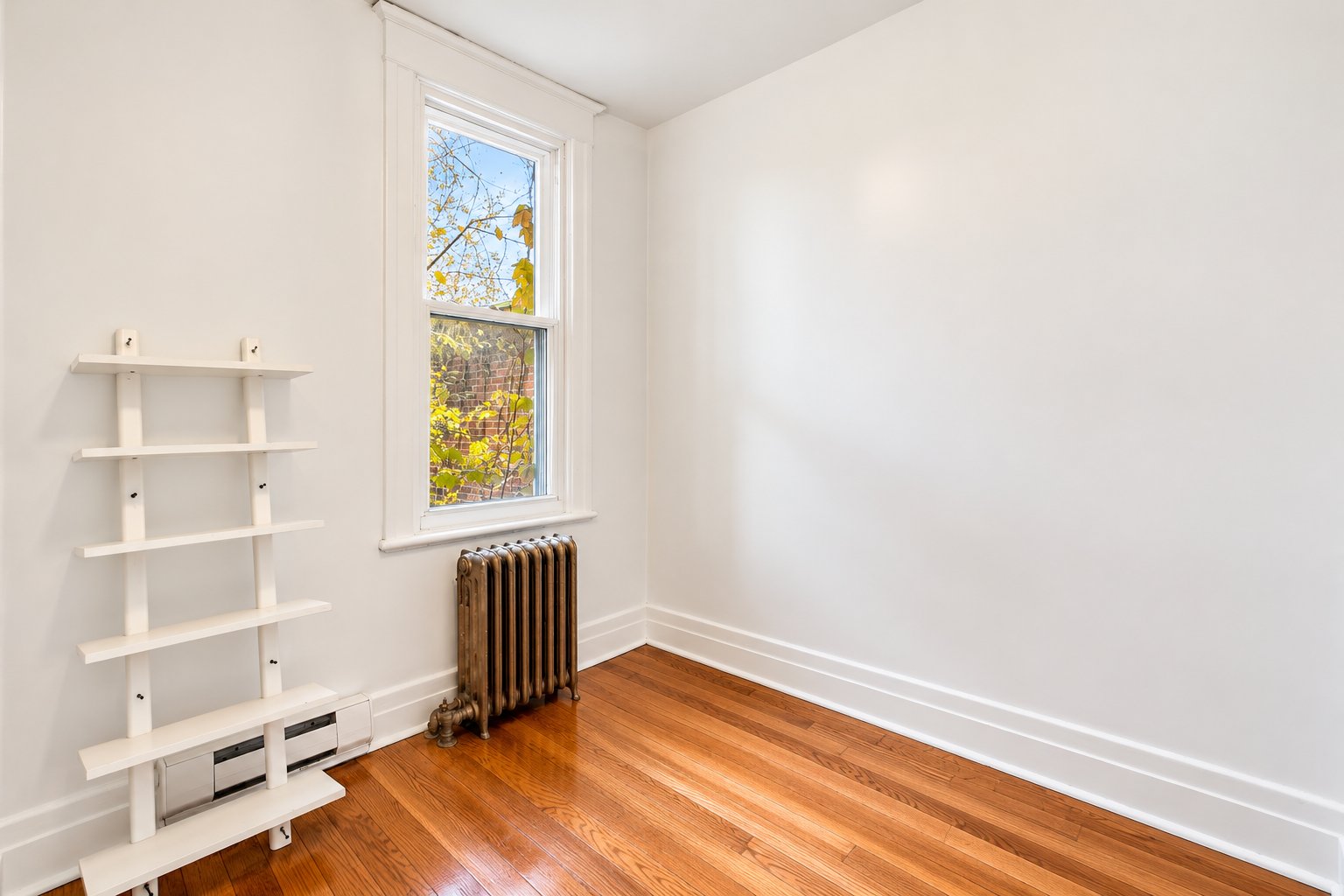 6579 (ground): bedroom