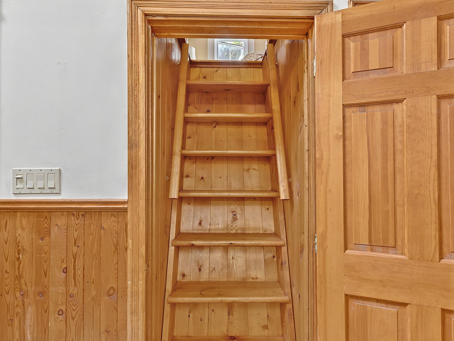 Accès mezzanine