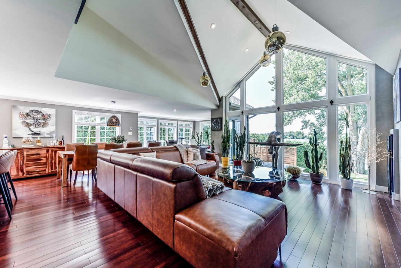 Plancher de bamboo dans l'aire ouverte