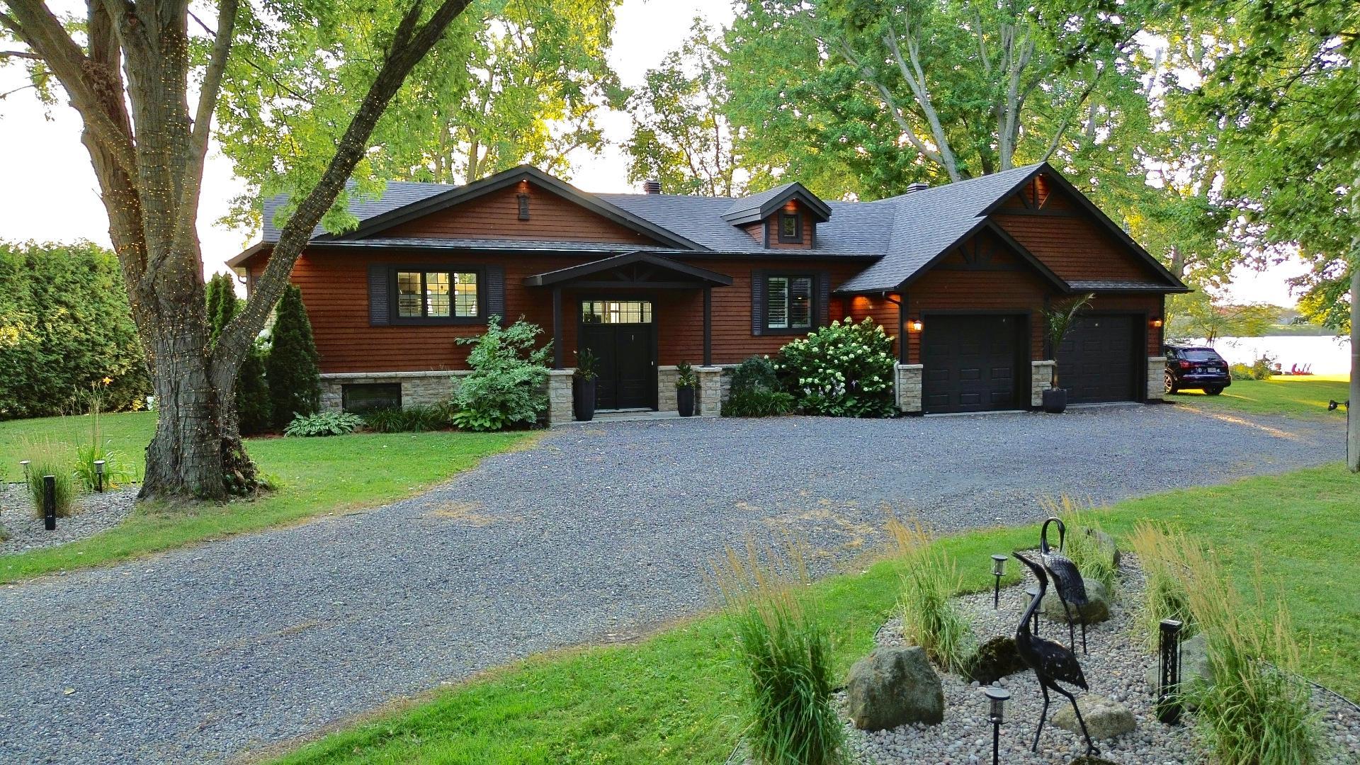 Maison de type plain pied au bord du Richelieu