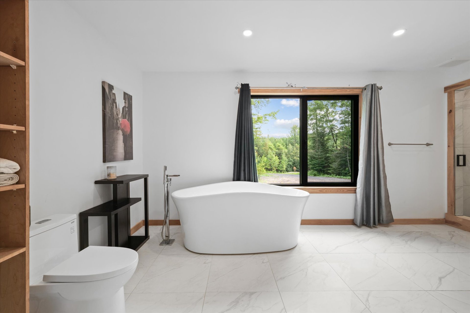 Ensuite bathroom