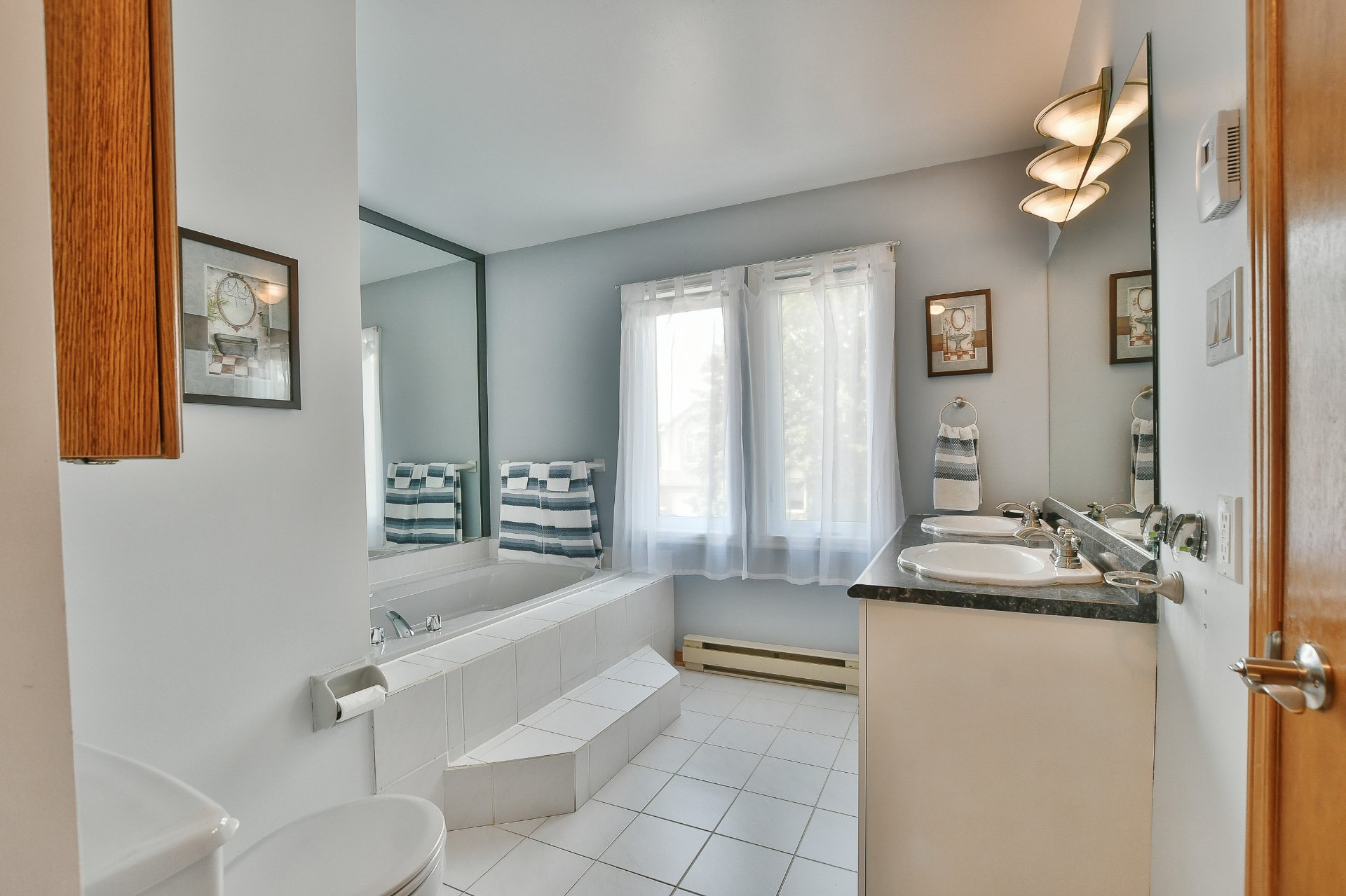 Salle de bains attenante à la CCP