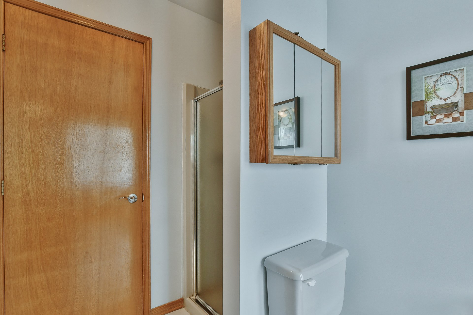 Salle de bains attenante à la CCP