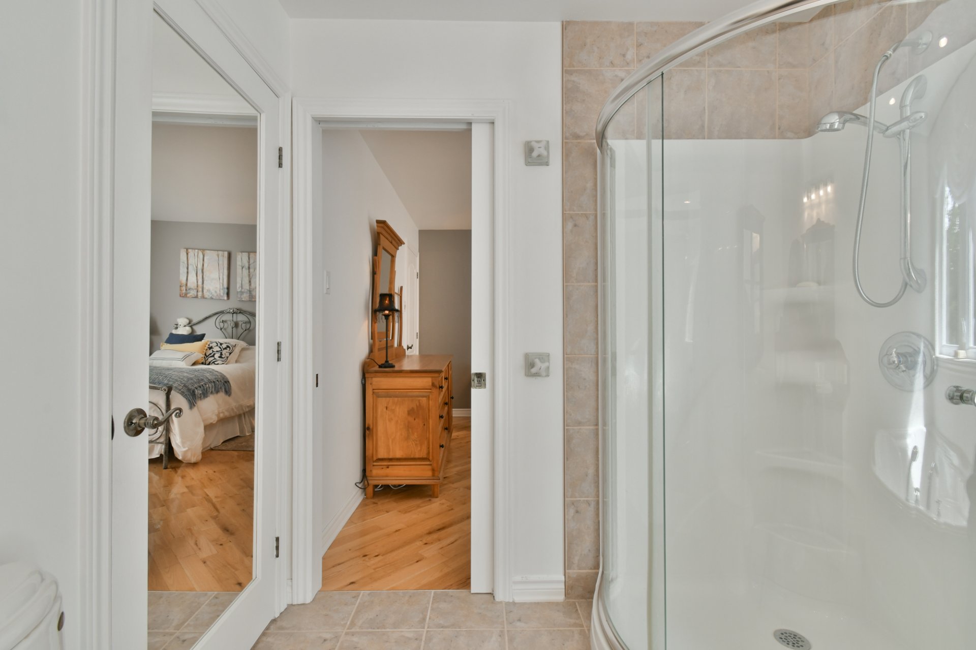 Salle de bains attenante à la CCP