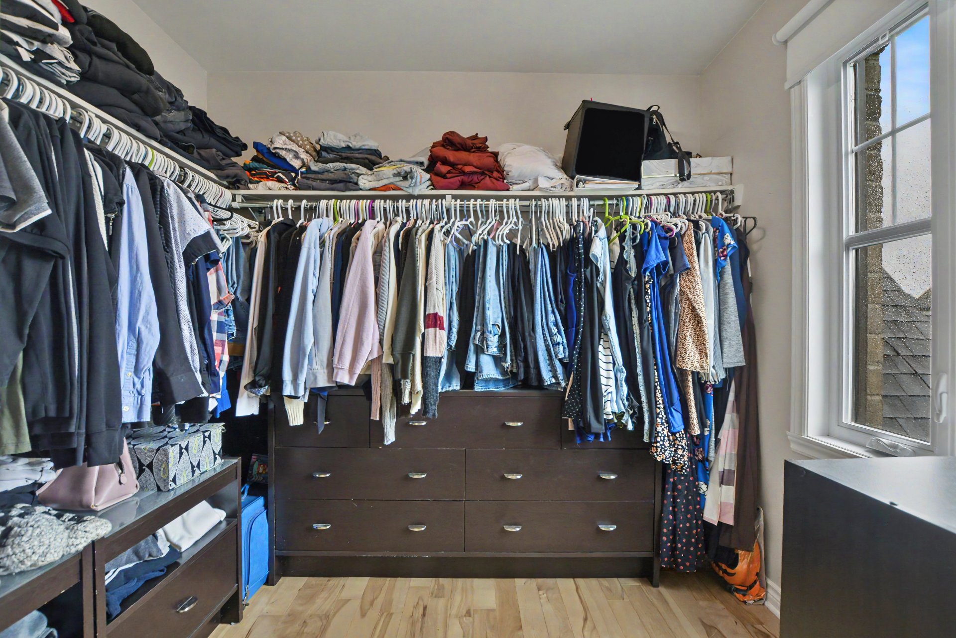 Walk-in closet