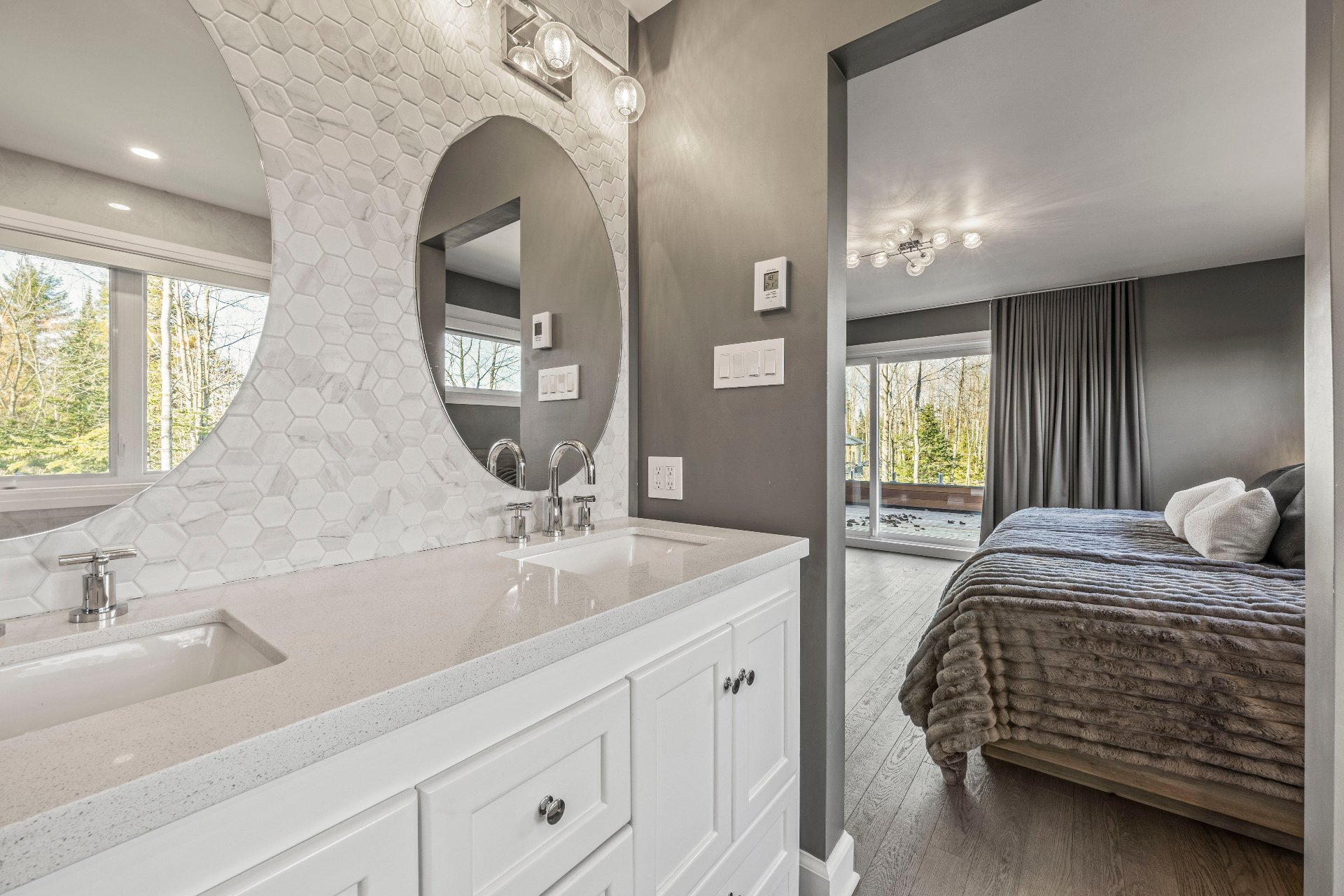 Ensuite bathroom