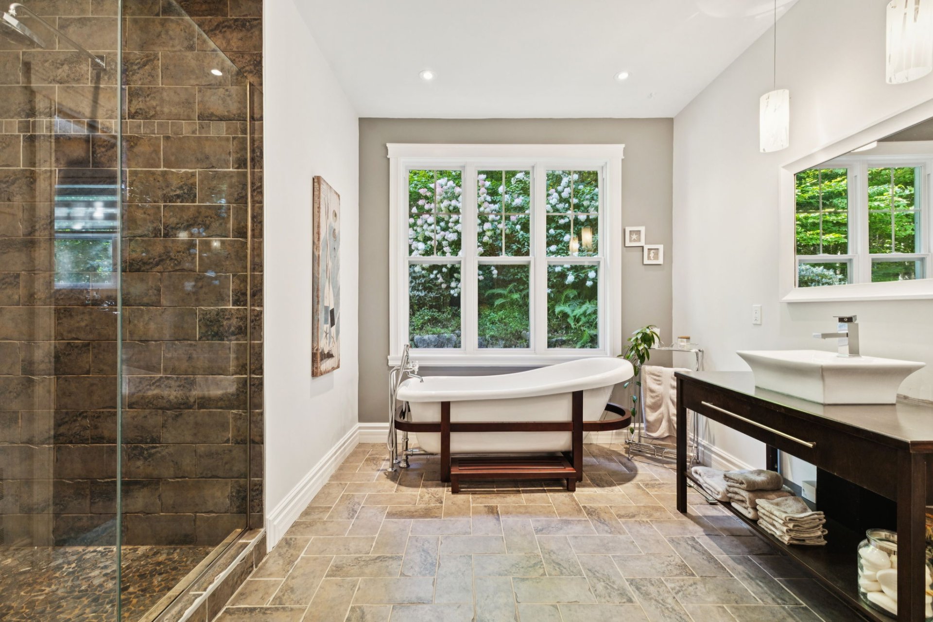 Ensuite bathroom