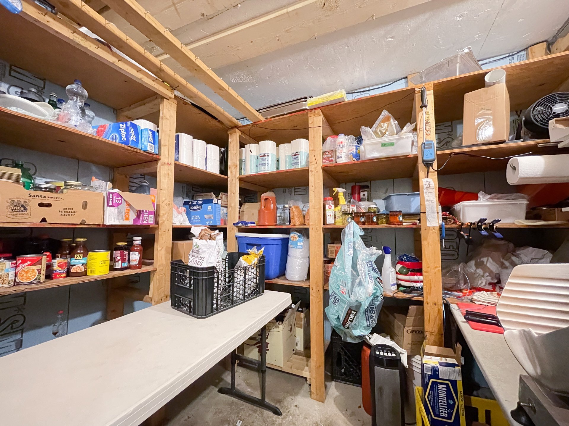 Cave/ chambre froide