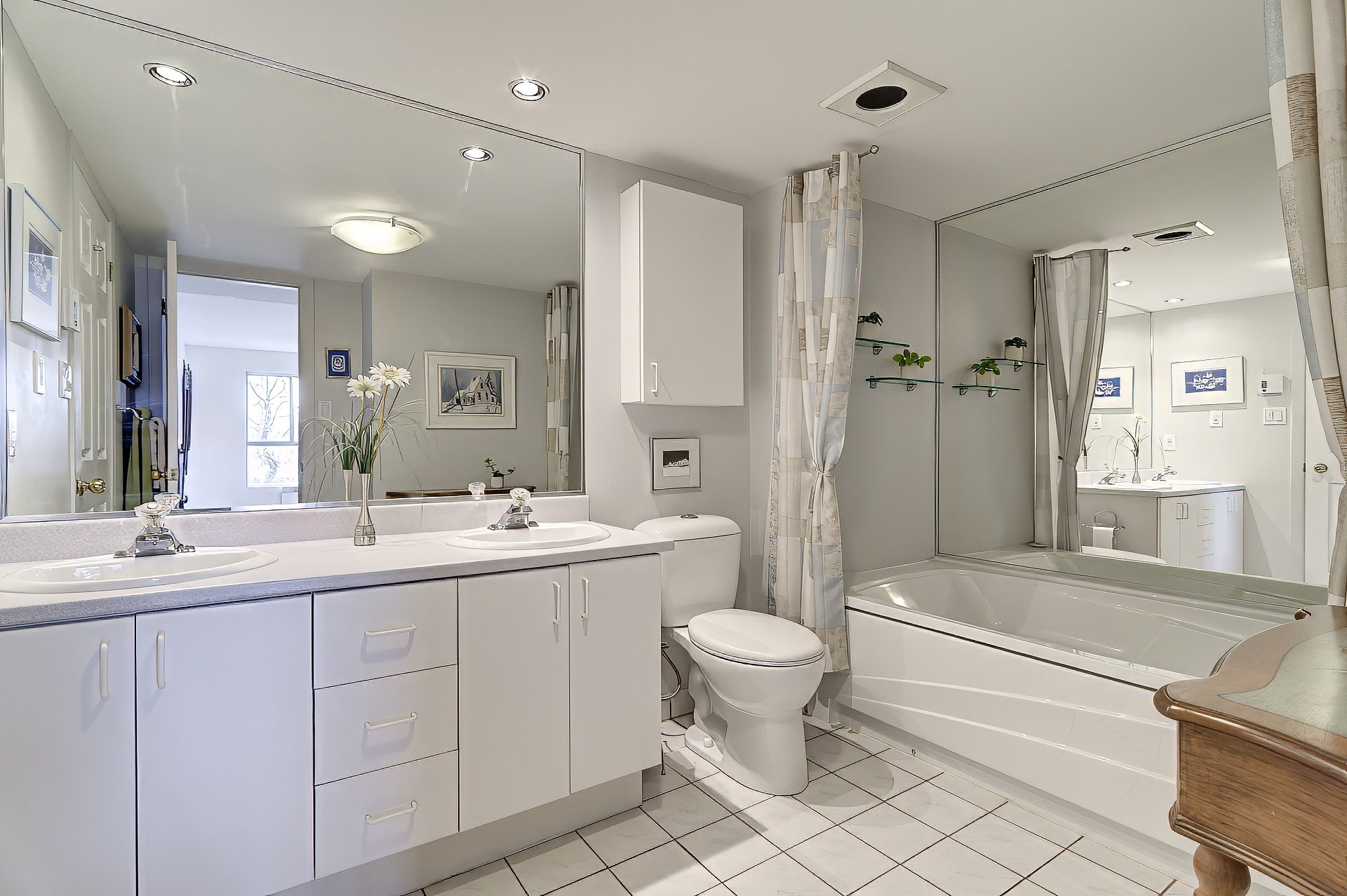 Salle de bains attenante à la CCP