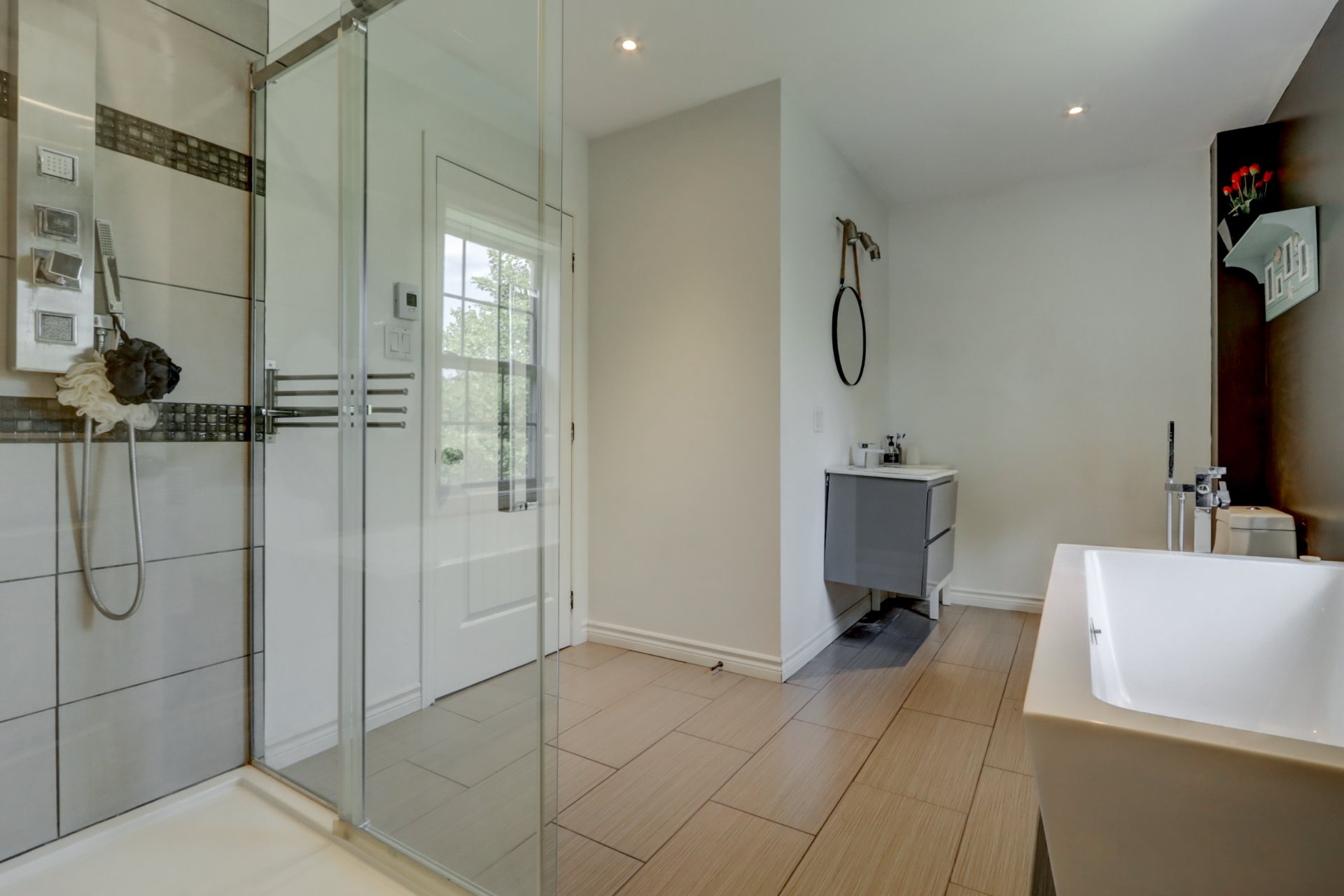 Ensuite bathroom