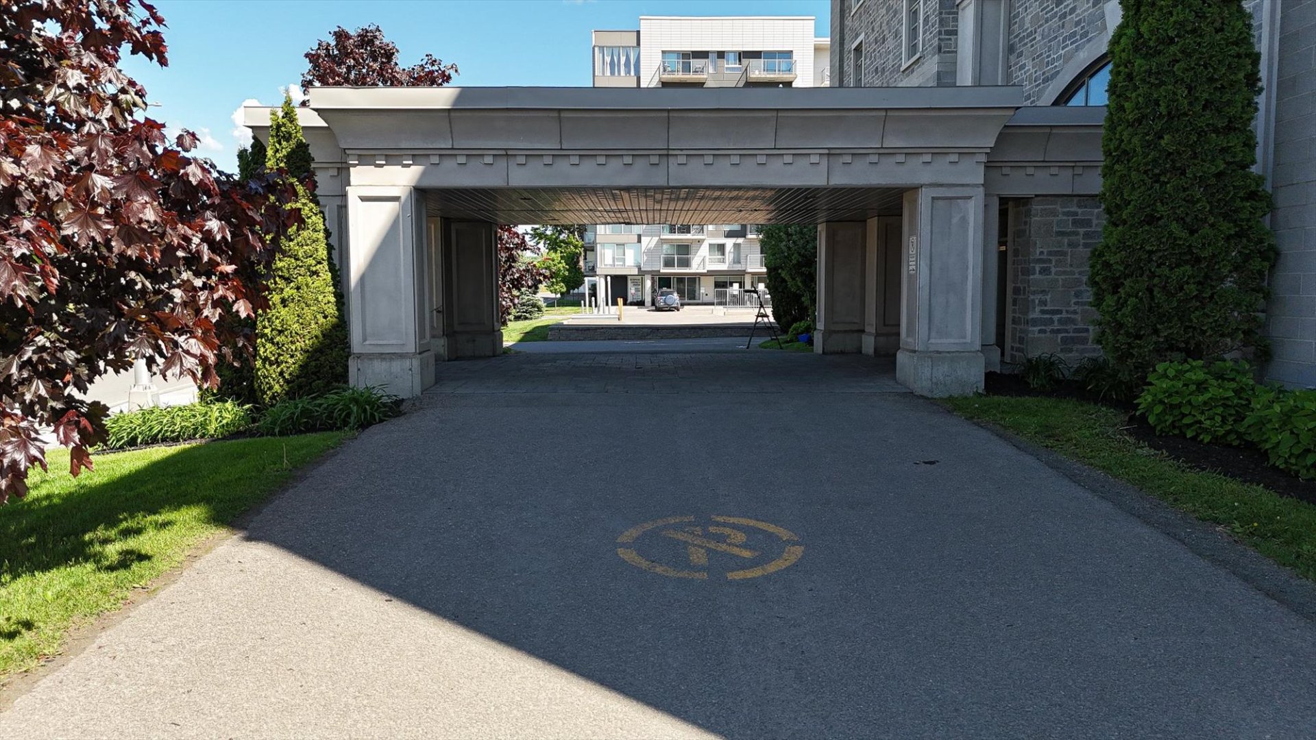 Entrée extérieure