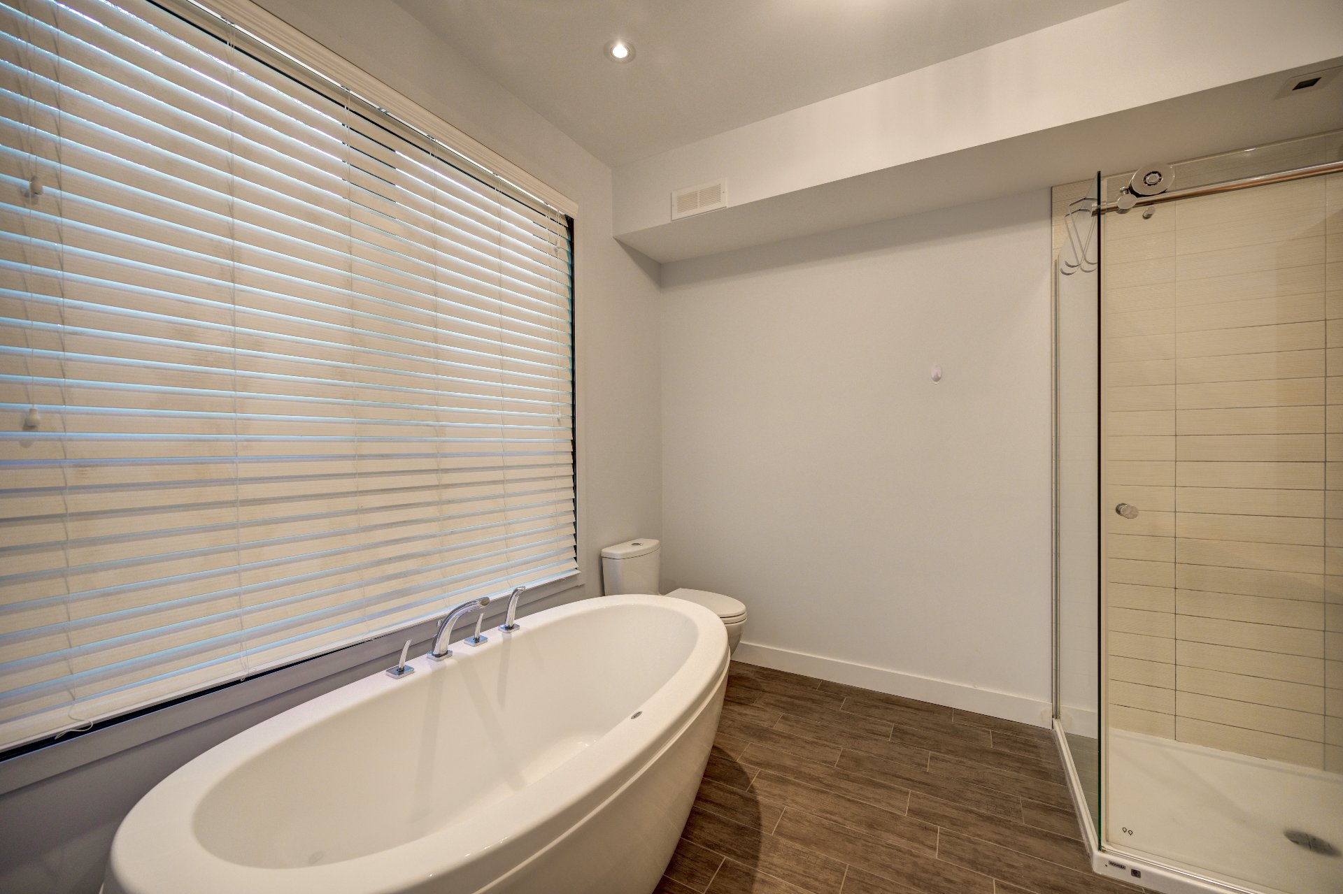 Salle de bains attenante à la CCP