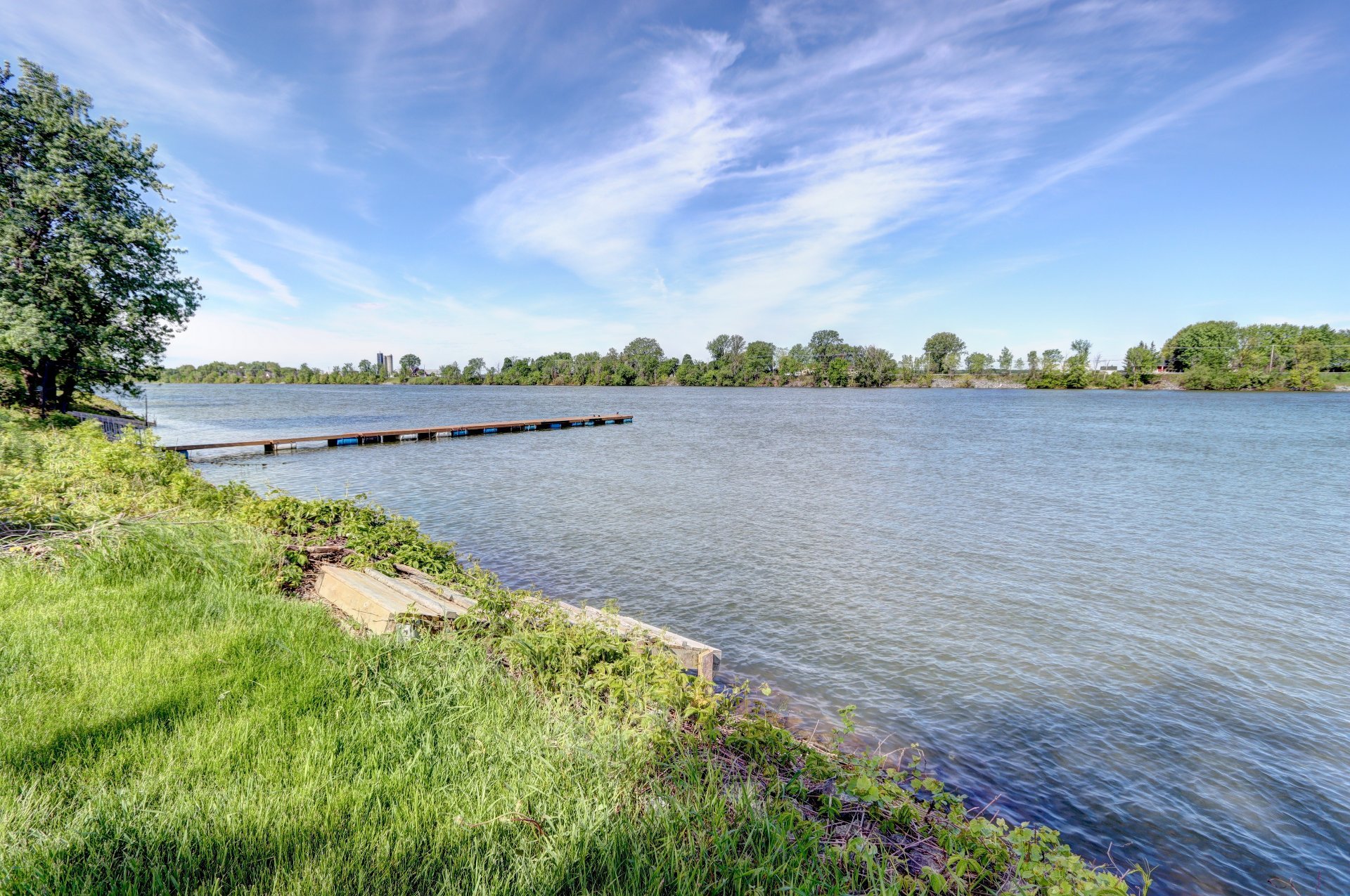 Vue sur l'eau