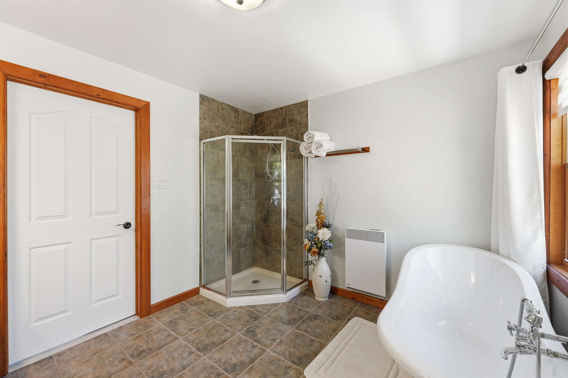 Salle de bains attenante à la CCP