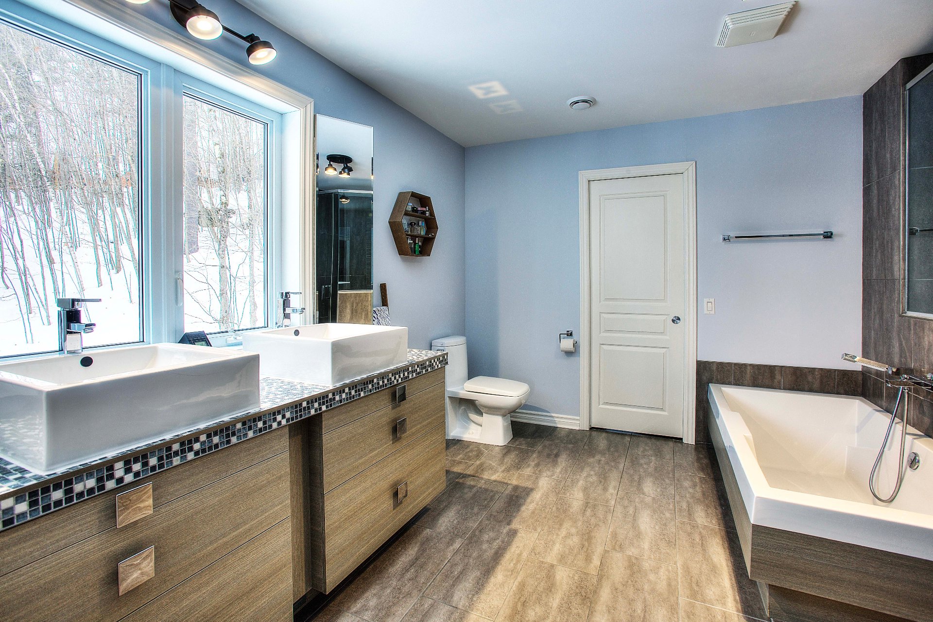 Salle de bains attenante à la CCP