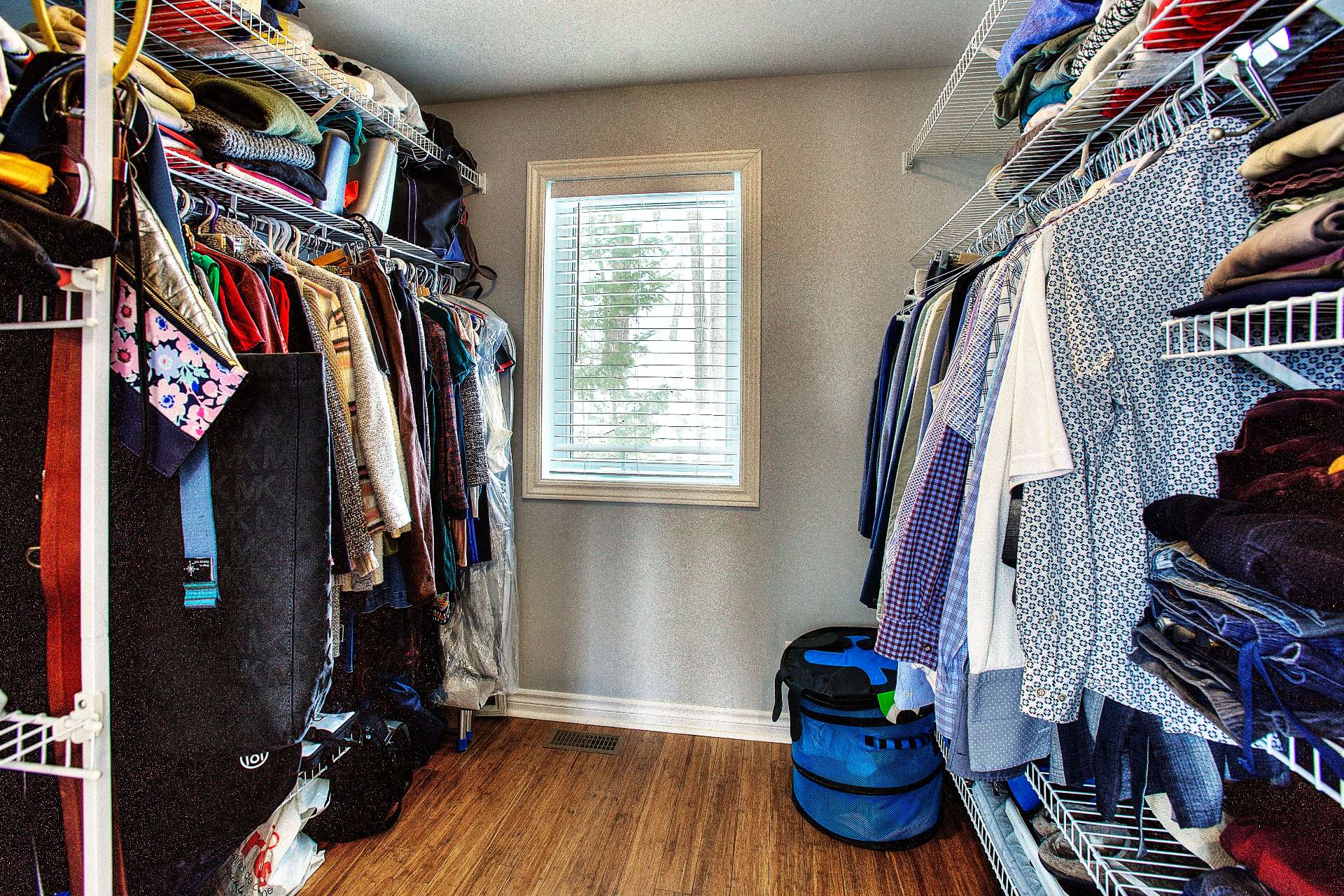 Walk-in closet