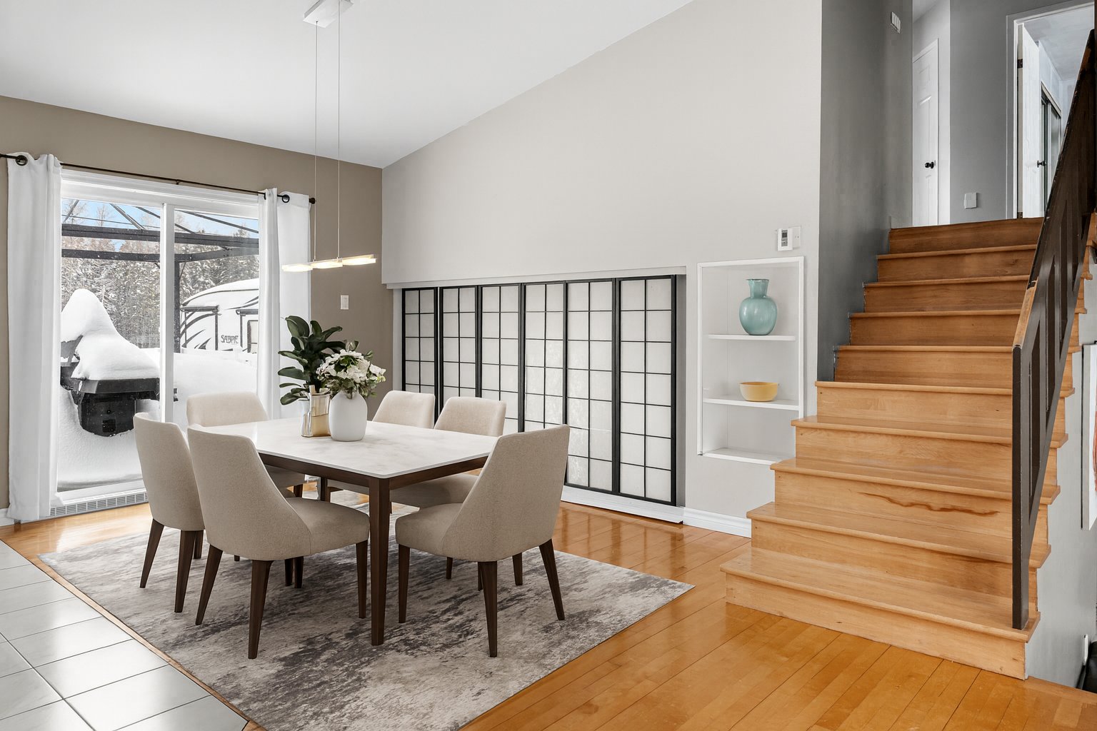 Photo meublée par la IA