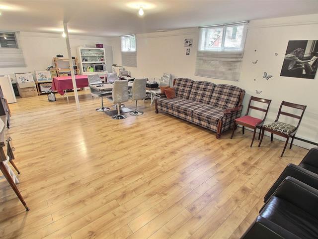 Salon